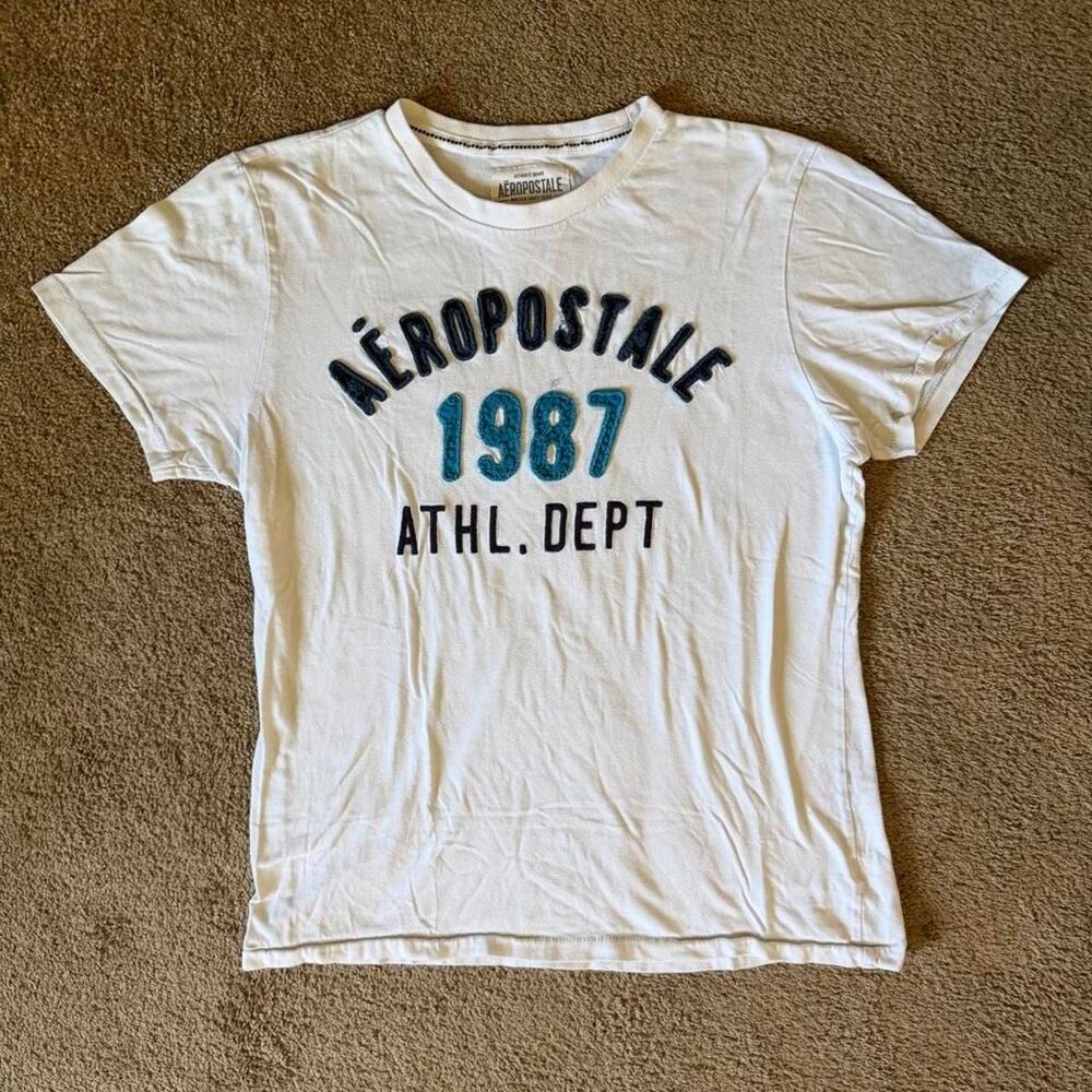 Aeropostale Men's White T-shirt